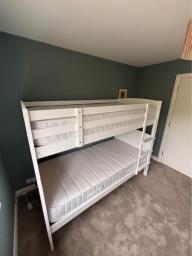 Single Wooden Bunk Bed With 2x Mattress image 2