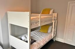 Single Wooden Bunk Bed With 2x Mattress image 1