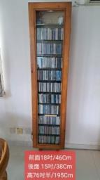 Takad glass cabinet image 3