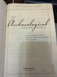 Archaeological Study Bible image 3