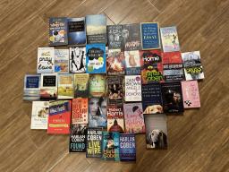 Best-selling Fiction Books image 1