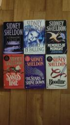 various books at 10hkd each image 3