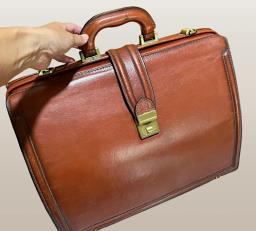 Vintage-style Italian Leather Briefcase image 1