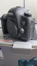 Canon Full Frame Dslr Body 5d  Mark - 3 image 1