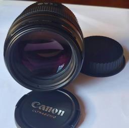 Impressive Canon Ef 100mm f2 Usm image 5