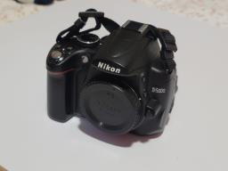 Nikon Dslr D5000 image 1