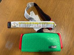 Mifold portable car seat green image 1