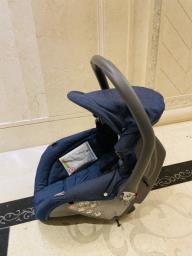 Neonato baby car seat moving sale image 2