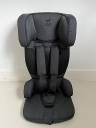 Urban Kanga folding car seat image 1