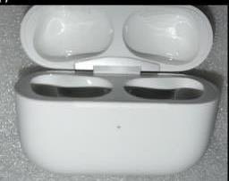 Wireless Charging Case for Apple Airpods image 1