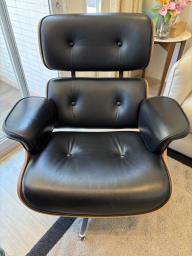 Eames Lounge Chair and Ottoman image 2