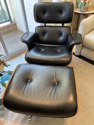 Eames Lounge Chair and Ottoman image 4