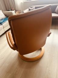 Ekornes Stressless Royal Recliner image 5