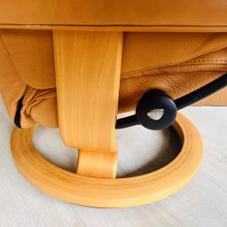 Ekornes Stressless Royal Recliner image 6