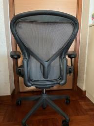 Herman Miller Aeron Chair Like New image 2
