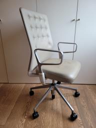 Leather Chair with Wheels image 2
