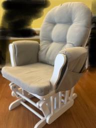 Rocking chair image 1