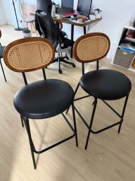 Used dinning chairs 100ea total 6 image 2