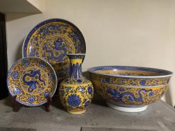 Dragon and Flower Porcelain Set image 1