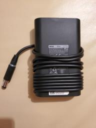 Dell 65w adaptor with power cord image 2