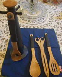 4pc cooking set plus hanger ttl 5pcs image 1