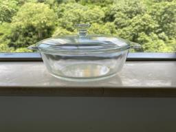 Pyrex Dish with Lid mv and Oven safe image 2