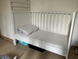 Used Idea Babytoddler Bed Full Set image 2