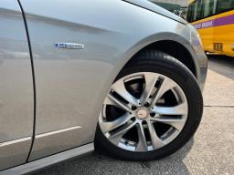 2012 Mbenz E200 blue efficiency image 7