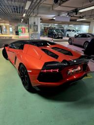 2013 Lamborghini Aventador Lp700 Roadste image 4
