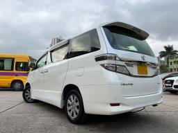 2013 Toyota Vellfire 35 image 4