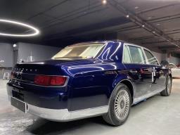 Toyota Century image 5