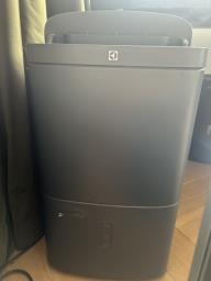 Electrolux dehumidifier and air purifier image 2