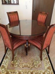 Italy dining table and 4x chairs image 1