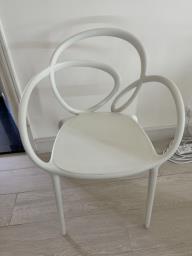 Qeeboo Loop Chairs white image 1