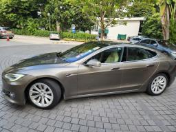 2016 Tesla Model S 70d image 1