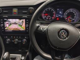 2017 Qashqai  2019 Golf image 2