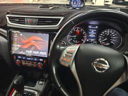 2017 Qashqai  2019 Golf image 10