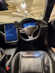 2017 Tesla Model S 75d - 220000km image 8