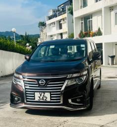 2018 Nissan Elgrand 25  Low milleage image 1