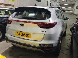 2018 Outlander  2020 Kia Sportage image 10