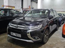 2018 Outlander image 3