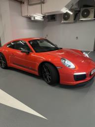 2018 Porsche Carrera T stick shiftmanua image 1