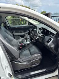 2019 Jaguar E-pace in perfect condition image 5