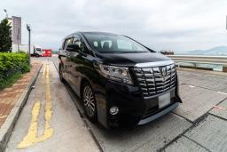 Alphard Great Condition image 1