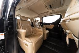 Alphard Great Condition image 8