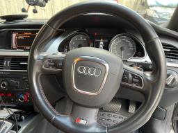 Audi S5 Coupe image 5