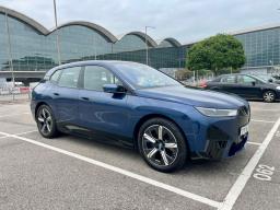 Bmw Ix Xdrive 40 image 1