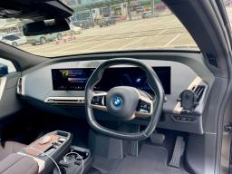 Bmw Ix Xdrive 40 image 9