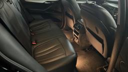 Bmw X5 30  Mbenz C63 image 4