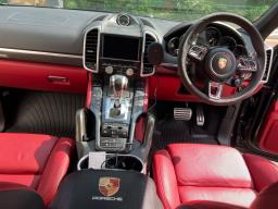 Cayenne Turbo with very low mileage image 3